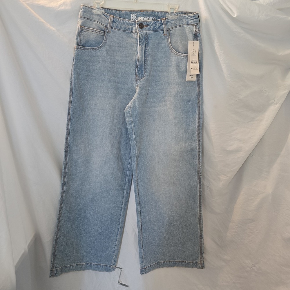No Boundaries Women's Wide Leg Denim Jeans Light Enzyme With Tint Size 12 NWT - Picture 2 of 14